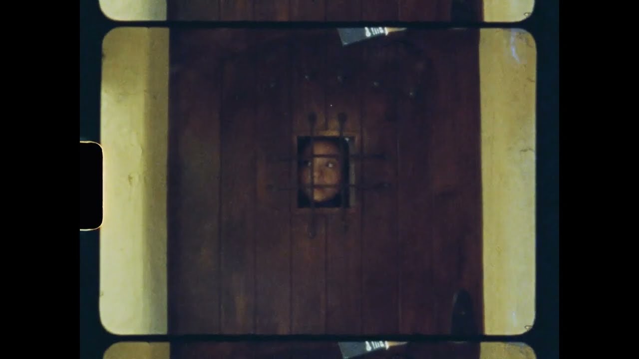 Lirik Beautiful Stranger – Laufey Makna Terjemahan Lagu