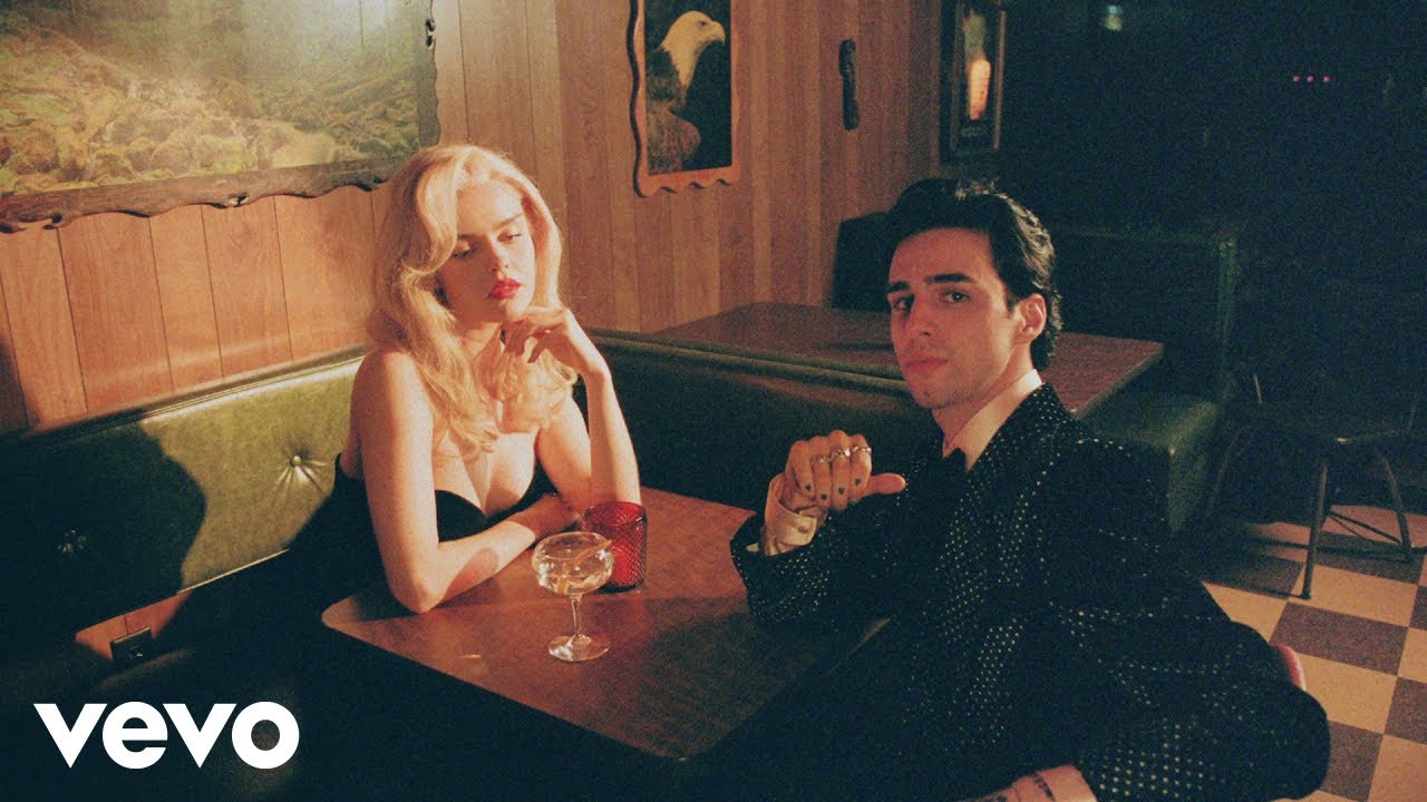 Lirik No One Knows – Stephen Sanchez & Laufey Makna Terjemahan Lagu